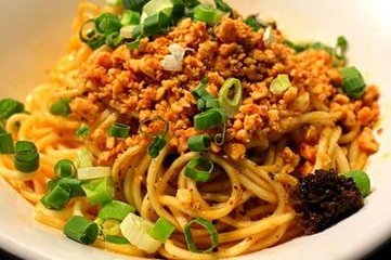 陜西面食好吃的訣竅在這，油潑辣子做的好，面食咋做都好吃！