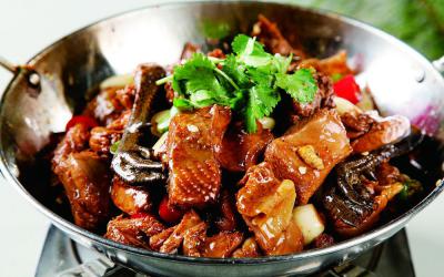 成都干鍋技術(shù)培訓(xùn)學(xué)校哪里專業(yè)？靠譜項(xiàng)目