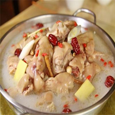 成都養(yǎng)生湯鍋技能操練校園哪里好？湯鍋底料的辨認和配方