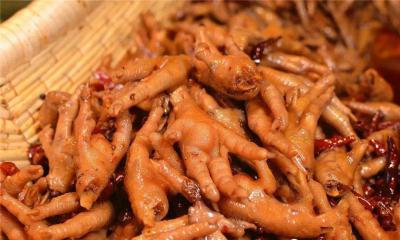 成都現(xiàn)撈鹵菜技術(shù)培訓(xùn)學(xué)校哪里好？學(xué)員親身反復(fù)鹵制菜品
