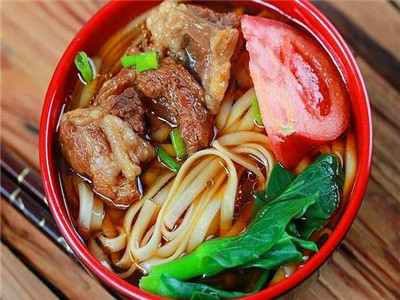 牛肉面食技術(shù)培訓(xùn)班哪里比較好？牛肉面食培訓(xùn)學校